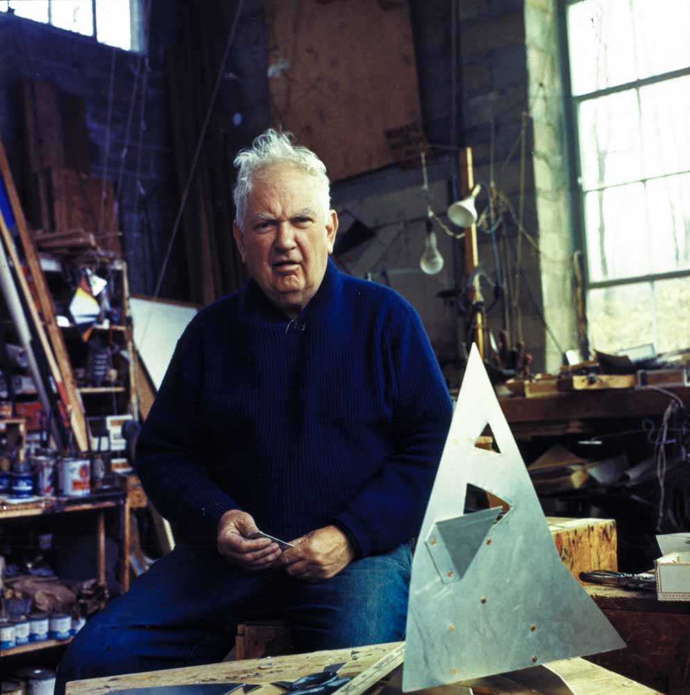 Alexander Calder – Pedro E. Guerrero