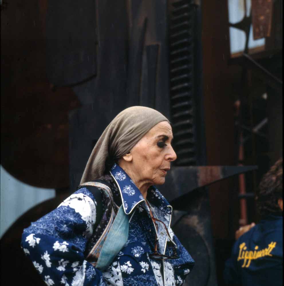 Louise Nevelson at the Lippencott Foundry, Color #17